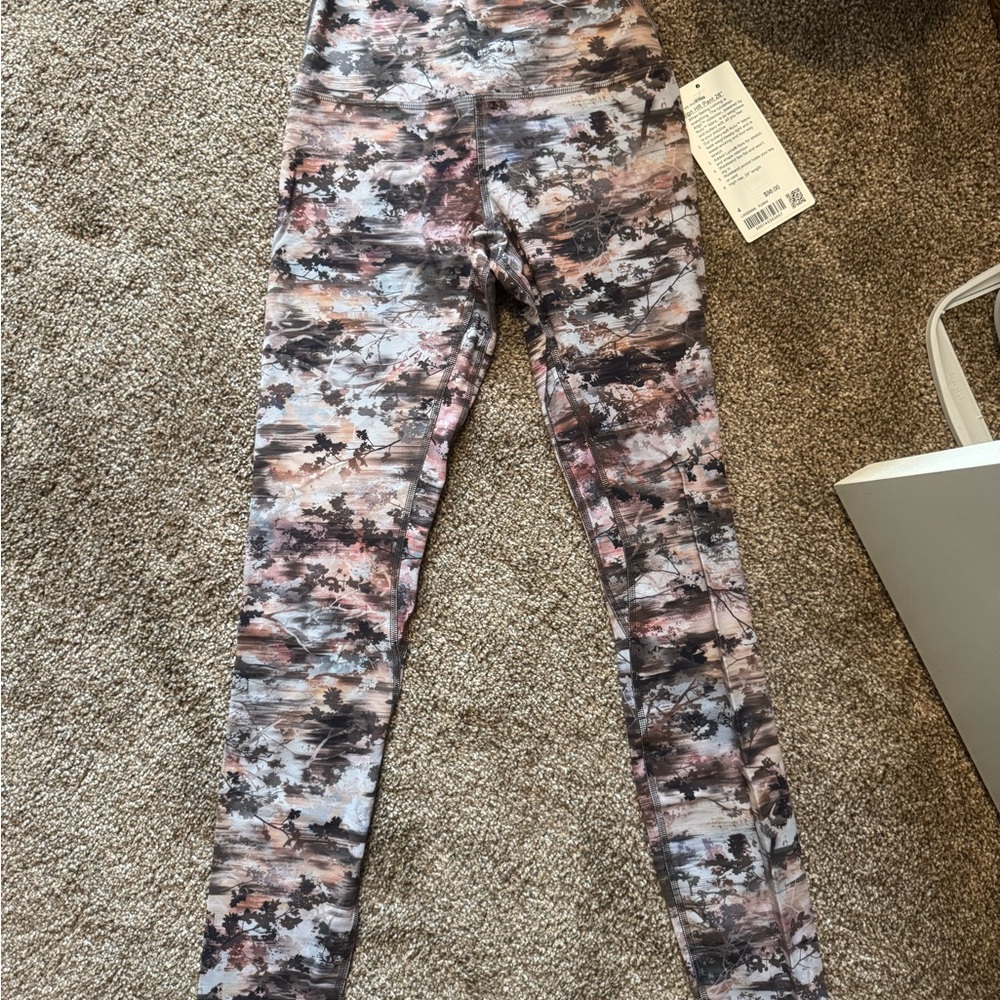 lululemon athletica size 4 align hr pant 28”